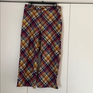 Agnes & Dora adorable slacks. Capri style